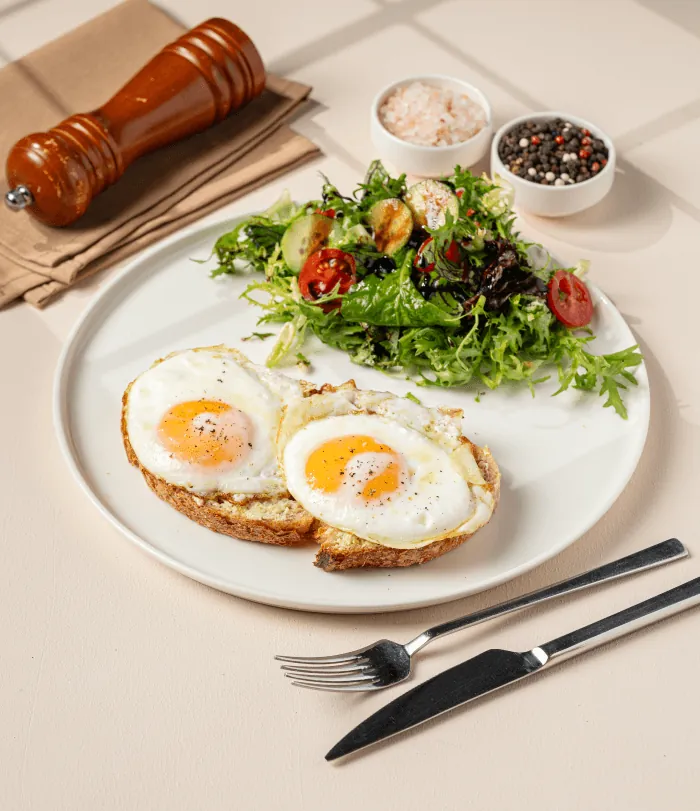Ekmek Üstü Poşe Yumurtalı